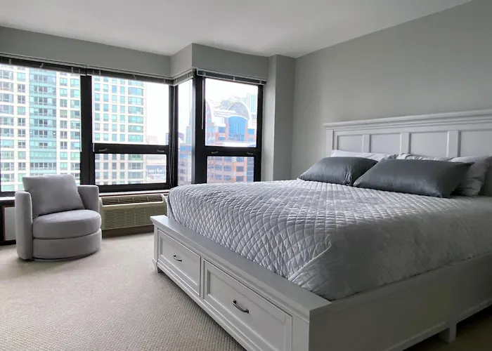 River North Magnificent Mile Condo, And Views, 43rd Floor Corner, Parking Included! Chicago