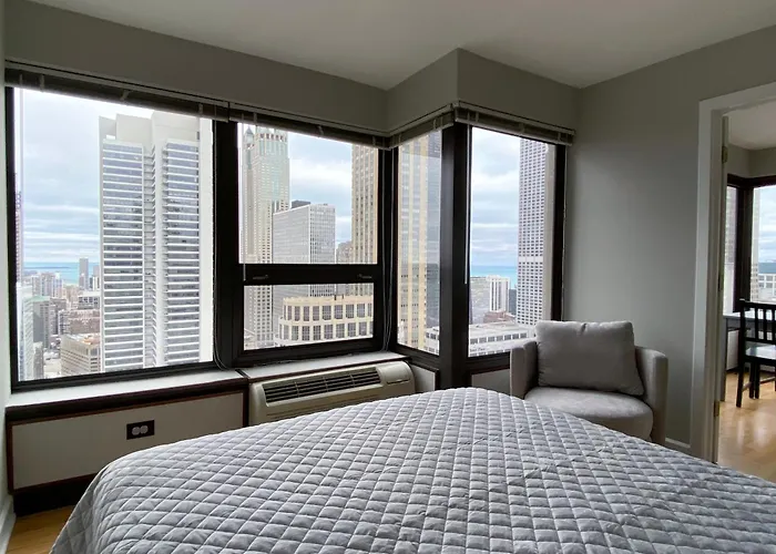 River North Magnificent Mile Condo, And Views, 43rd Floor Corner, Parking Included! *