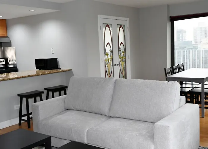River North Magnificent Mile Condo, And Views, 43rd Floor Corner, Parking Included! *