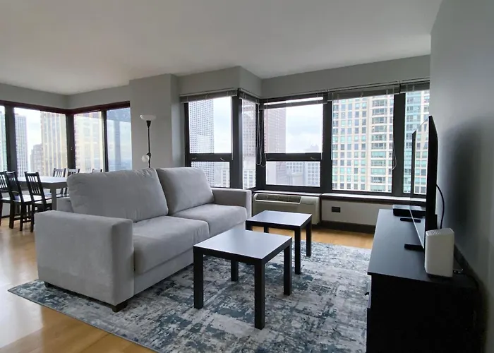 River North Magnificent Mile Condo, And Views, 43rd Floor Corner, Parking Included!