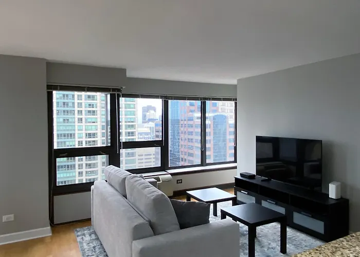 Apartment River North Magnificent Mile Condo, And Views, 43rd Floor Corner, Parking Included! Chicago