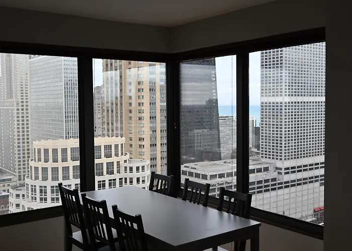 Apartment River North Magnificent Mile Condo, And Views, 43rd Floor Corner, Parking Included! *