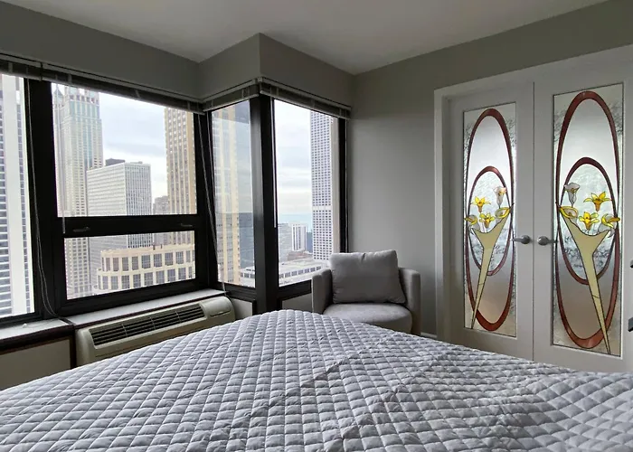 River North Magnificent Mile Condo, And Views, 43rd Floor Corner, Parking Included!