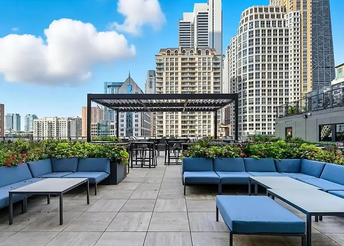 River North Magnificent Mile Condo, And Views, 43rd Floor Corner, Parking Included! Chicago