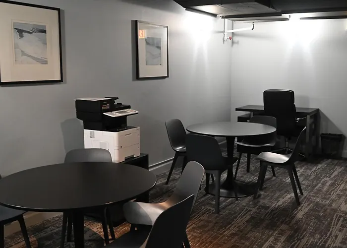 River North Magnificent Mile Condo, And Views, 43rd Floor Corner, Parking Included! Chicago