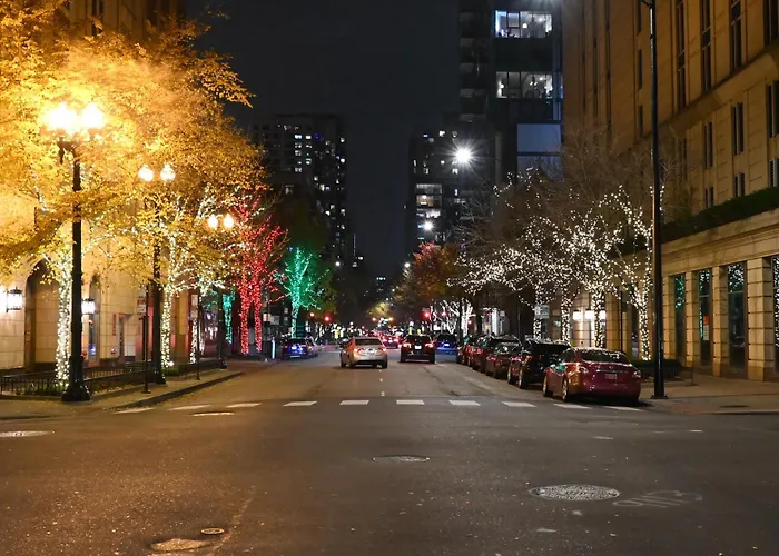 River North Magnificent Mile Condo, And Views, 43rd Floor Corner, Parking Included! * Chicago